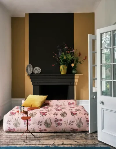 Inspiración dormitorio color mostaza y negro